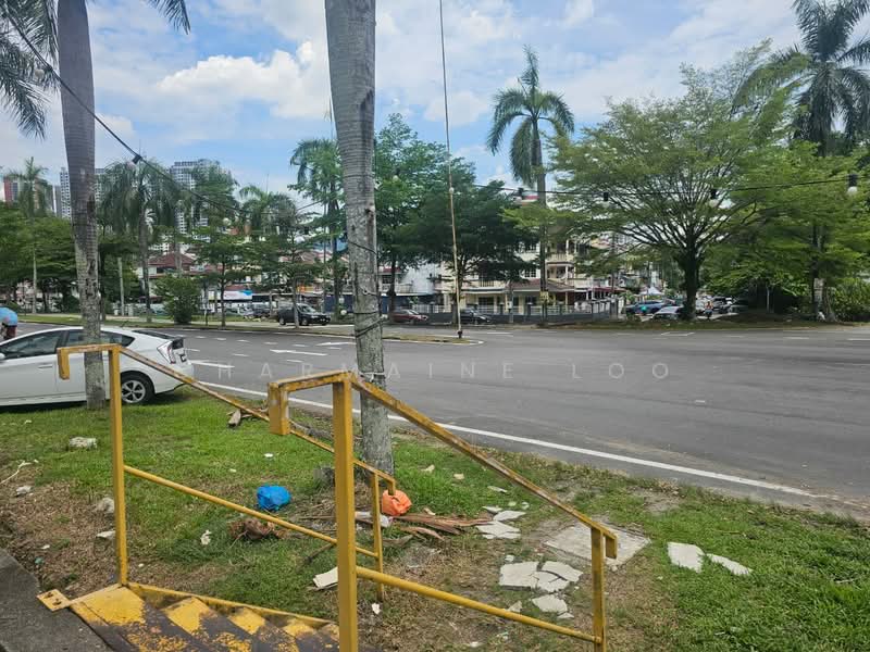 Shop for Rent in Taman Putri Jaya (Cheras) - Charmaine Loo - Exterior - PropertyGuru.com.my