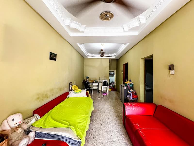 1-storey Terraced House for Sale in Ampang (Kuala Lumpur) - M.J Zairin - Living Room - PropertyGuru.com.my