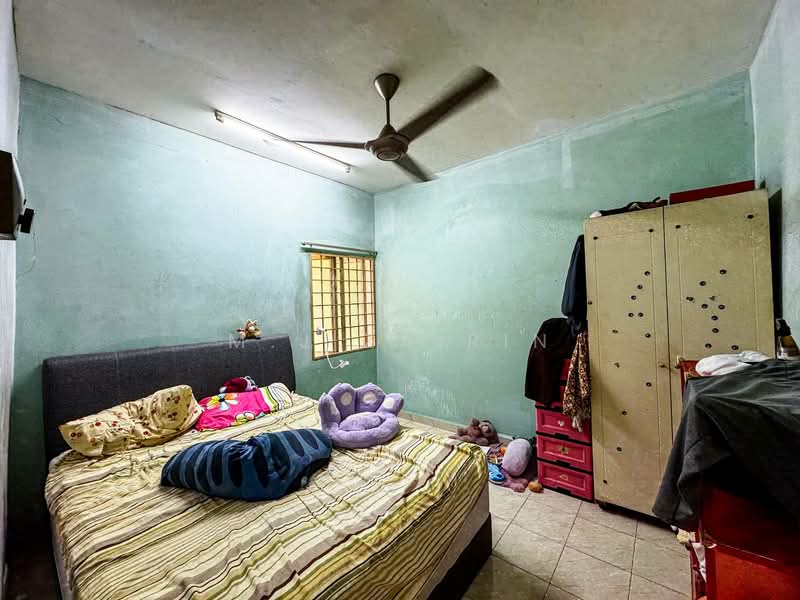 1-storey Terraced House for Sale in Ampang (Kuala Lumpur) - M.J Zairin - Bedroom - PropertyGuru.com.my