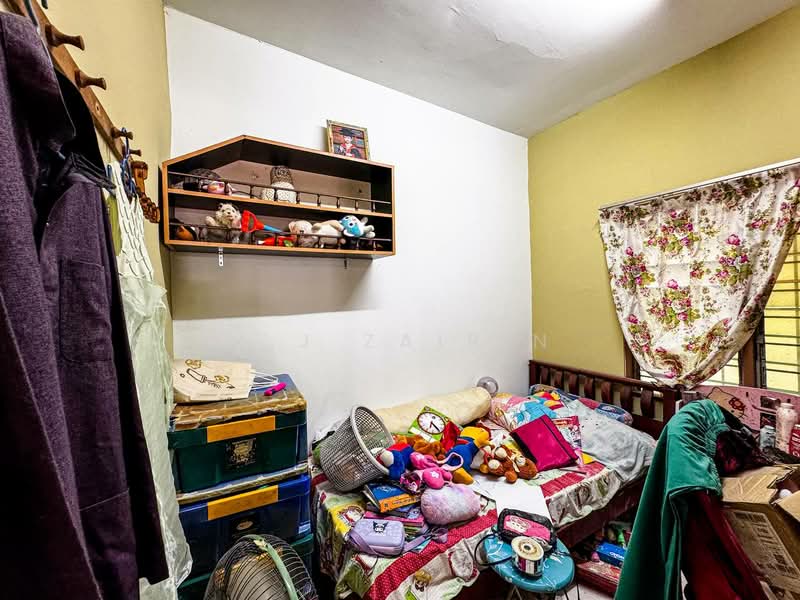 1-storey Terraced House for Sale in Ampang (Kuala Lumpur) - M.J Zairin - Bedroom - PropertyGuru.com.my