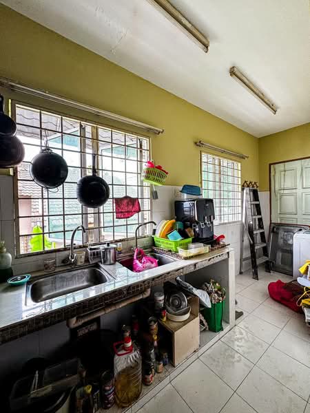 1-storey Terraced House for Sale in Ampang (Kuala Lumpur) - M.J Zairin - Kitchen - PropertyGuru.com.my