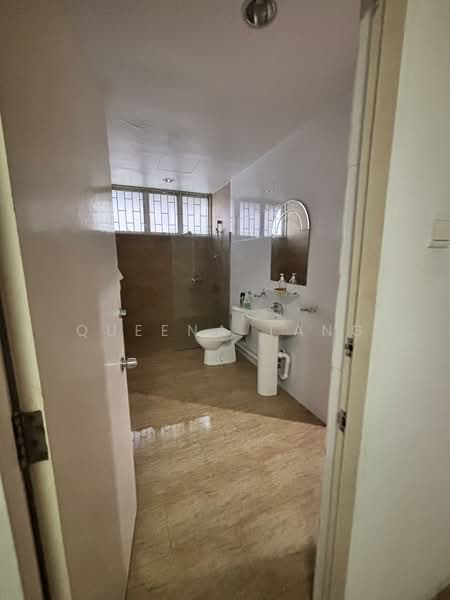 Bungalow for Sale in Ampang Hilir (Ampang) - Queena Tang - Bathroom - PropertyGuru.com.my