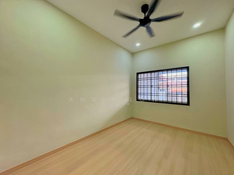 1-storey Terraced House for Sale in Taman Flora Heights (Pasir Gudang) - Annie Low - Interior - PropertyGuru.com.my