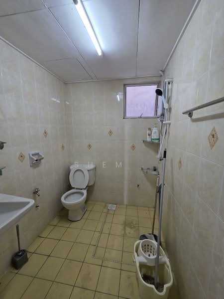 Condominium for Rent at Casa Puteri Condominium - Shem . - Bathroom - PropertyGuru.com.my