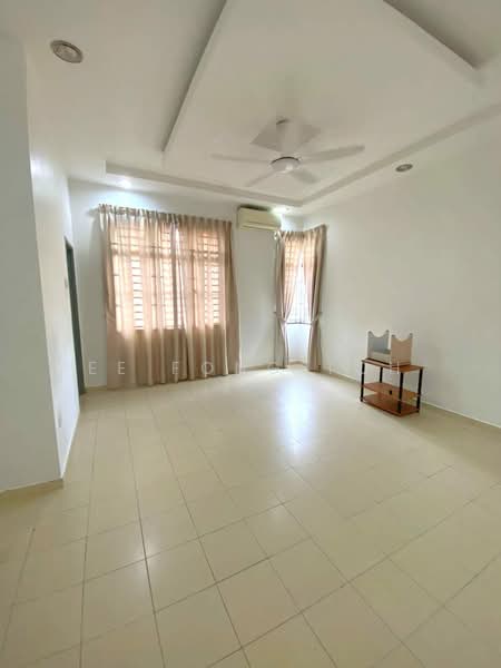 2-storey Terraced House for Sale in Taman Sierra Perdana (Masai) - Ee Fong Toh - Living Room - PropertyGuru.com.my