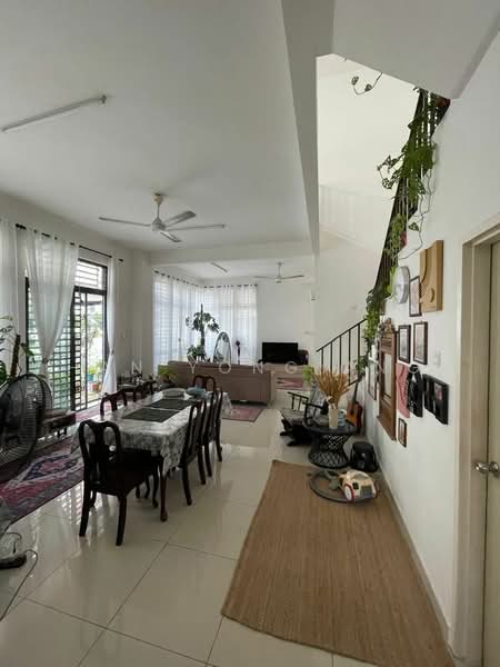 Semi-Detached House for Sale in Bandar Cemerlang (Ulu Tiram) - Han Yong Ang - Living Room - PropertyGuru.com.my