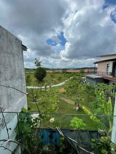 Semi-Detached House for Sale in Bandar Cemerlang (Ulu Tiram) - Han Yong Ang - PropertyGuru.com.my