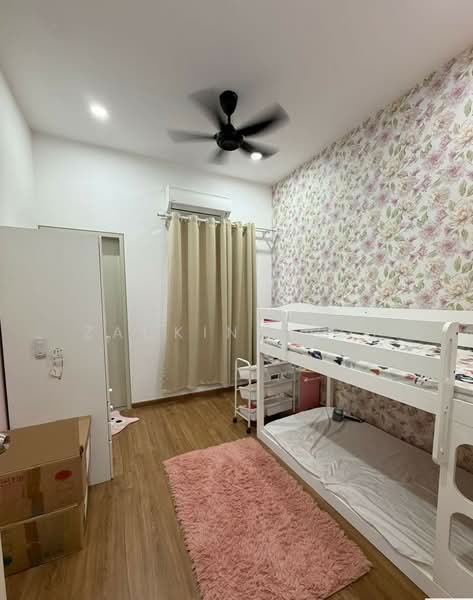 Terraced House for Sale in Bandar Bukit Raja (Klang) - Zackinn Hoi - Bedroom - PropertyGuru.com.my