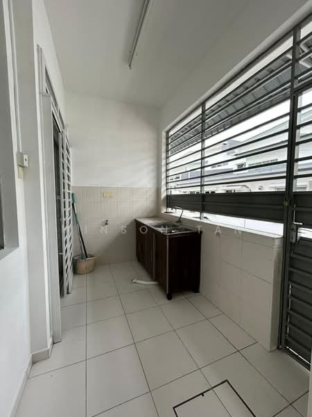 1.5-storey Terraced House for Sale in Setia Eco Gardens (Gelang Patah) - Winson Tan - Balcony - PropertyGuru.com.my