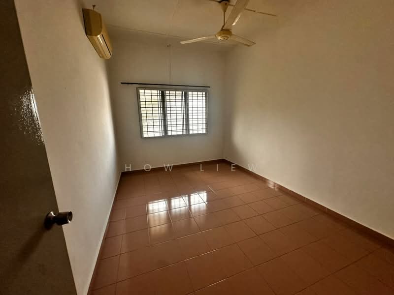 2-storey Terraced House for Sale in Taman Datuk Palembang (Bukit Baru) - How Liew - Interior - PropertyGuru.com.my