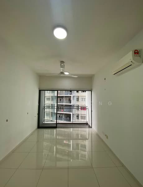 Seasons Garden Residences untuk Untuk Disewa - RM 1,599 /bulan, Mac 2026 - Balcony - PropertyGuru.com.my