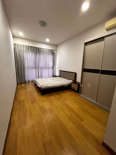 Condominium for Rent at Bay Laurel @ Country Garden Danga Bay - Ryan Chong - Bedroom - PropertyGuru.com.my