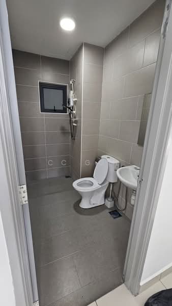 Kiara Plaza untuk Untuk Disewa - RM 1,300 /bulan, Mac 2026 - Bathroom - PropertyGuru.com.my