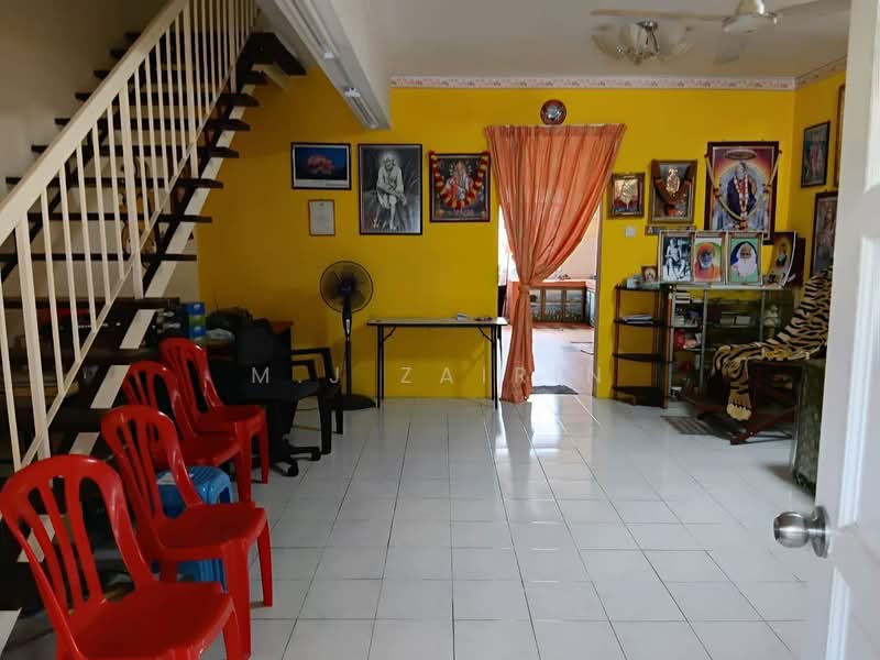 2-storey Terraced House for Sale in Bandar Mahkota Cheras (Cheras) - M.J Zairin - Living Room - PropertyGuru.com.my