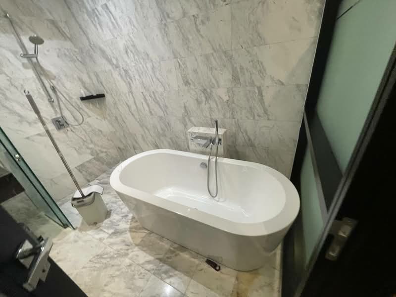 Service Residence for Sale at Banyan Tree Signatures - Jaden Yap - Bathroom - PropertyGuru.com.my
