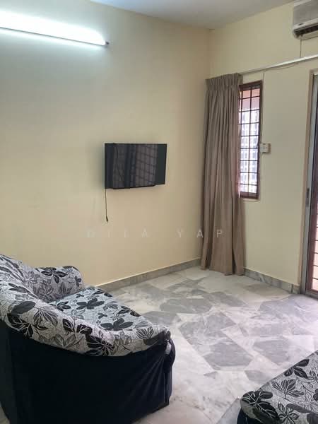 Condominium for Sale at Palm Court Condominium - Dila Yap - Living Room - PropertyGuru.com.my