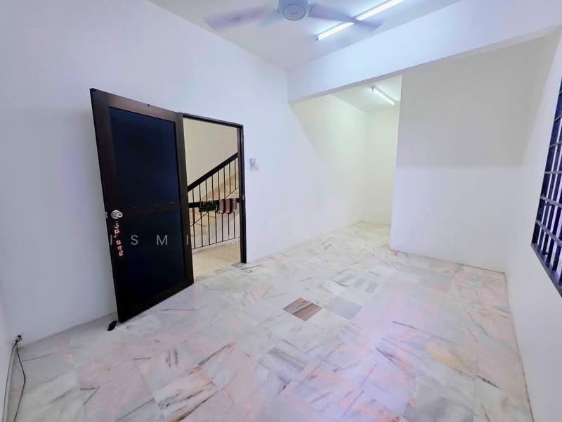 Taman Baiduri untuk Untuk Dijual - RM 470,000, Mac 2026 - Entrance - PropertyGuru.com.my