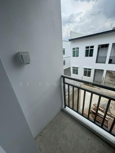 2-storey Terraced House for Sale in Bandar Dato Onn (Tebrau) - Ee Fong Toh - Balcony - PropertyGuru.com.my