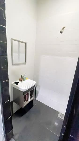 2-storey Terraced House for Sale in Johor Bahru (Johor) - Desmond Chan - Bathroom - PropertyGuru.com.my