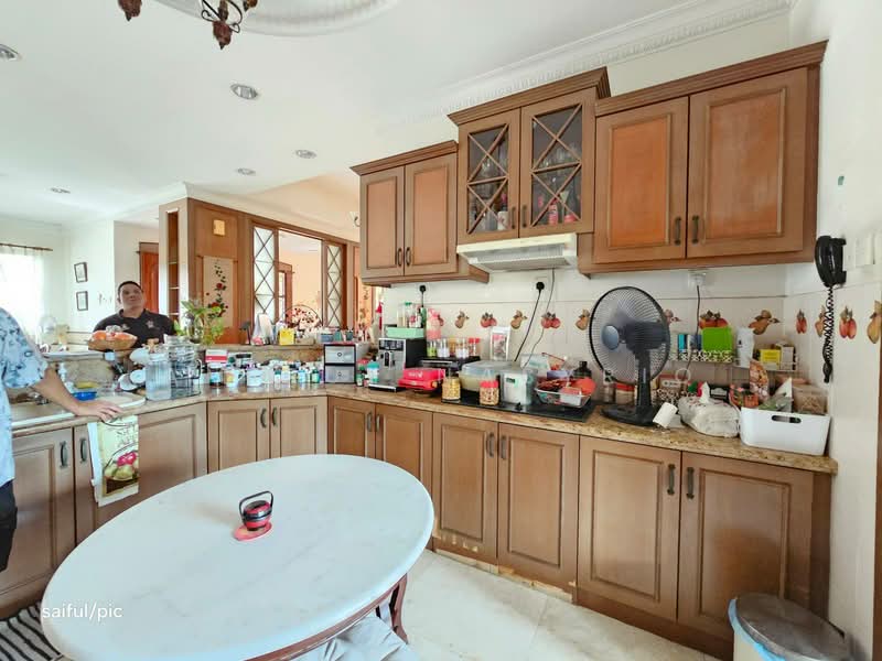Glenmarie Courts untuk Untuk Dijual - RM 3,500,000, Mac 2026 - Kitchen - PropertyGuru.com.my