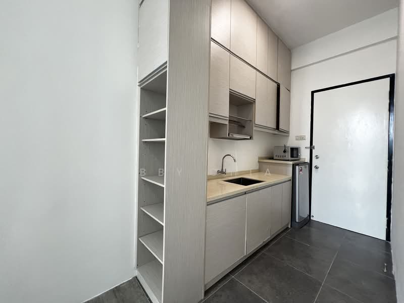 Empire Damansara untuk Untuk Disewa - RM 1,400 /bulan, Apr 2026 - Kitchen - PropertyGuru.com.my