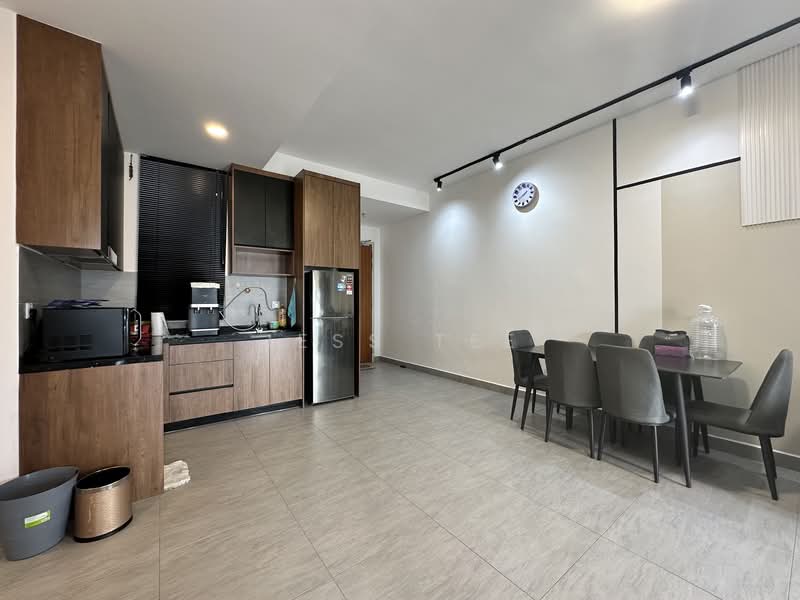 Service Residence for Sale at SUNSURIA FORUM SERVICED APARTMENT - Jess Tee - Kitchen - PropertyGuru.com.my
