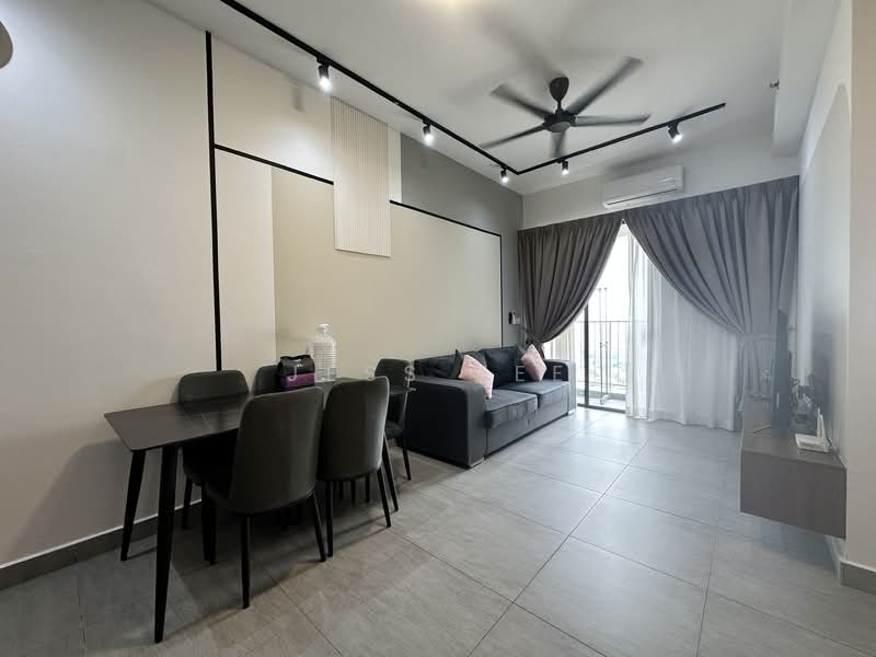 Service Residence for Sale at SUNSURIA FORUM SERVICED APARTMENT - Jess Tee - Living Room - PropertyGuru.com.my