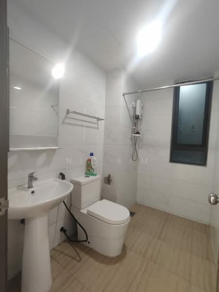 Service Residence for Sale at Country Garden Central Park - Nic Sim - Bathroom - PropertyGuru.com.my