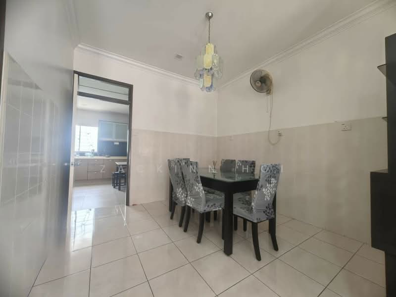 Move In Condition & Fully Furnished 2 Sty Kota Kemuning Shah Alam untuk Untuk Disewa - RM 2,700 /bulan, Mac 2026 - Dining Room - PropertyGuru.com.my