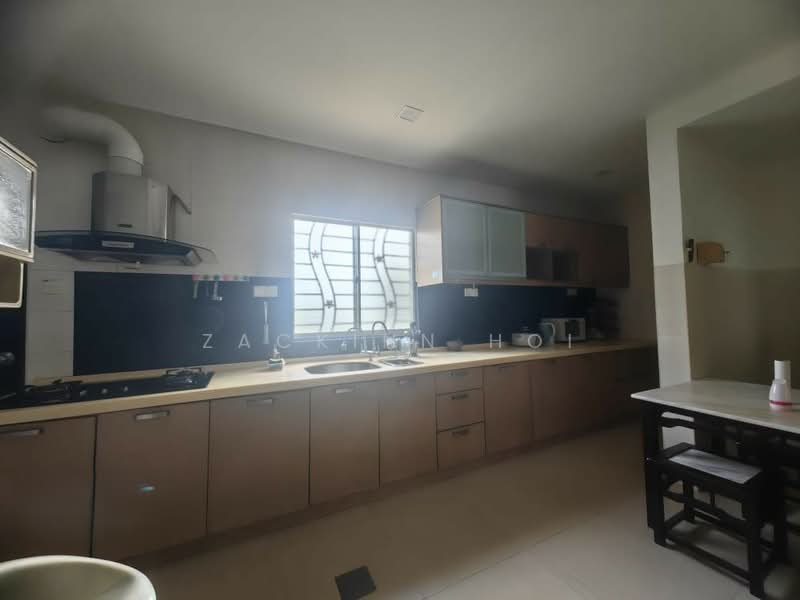 Move In Condition & Fully Furnished 2 Sty Kota Kemuning Shah Alam untuk Untuk Disewa - RM 2,700 /bulan, Mac 2026 - Kitchen - PropertyGuru.com.my