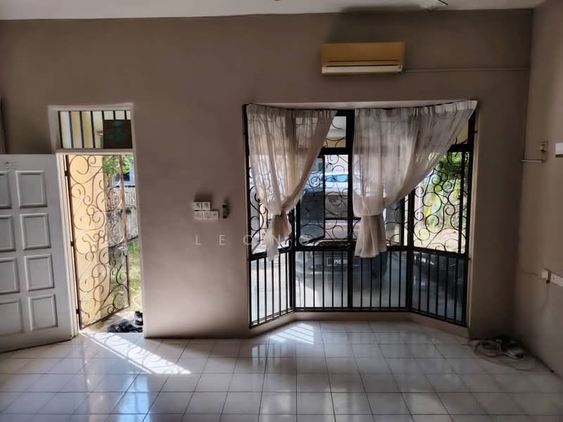 EDEN FERRINGHI untuk Untuk Disewa - RM 2,300 /bulan, Mac 2026 - Living Room - PropertyGuru.com.my