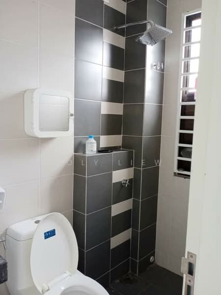 Alan Damai ,Cheras untuk Untuk Dijual - RM 1,250,000, Mac 2026 - Bathroom - PropertyGuru.com.my