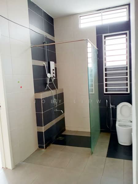 Alan Damai ,Cheras untuk Untuk Dijual - RM 1,250,000, Mac 2026 - Bathroom - PropertyGuru.com.my