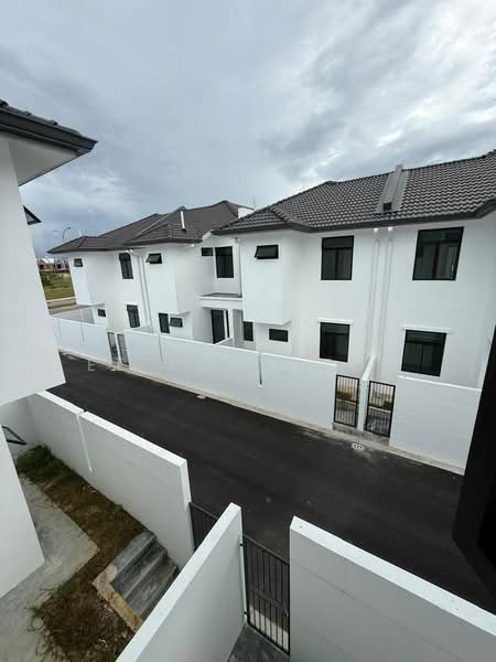 2-storey Terraced House for Sale in Taman Austin Duta (Tebrau) - Ee Fong Toh - Exterior - PropertyGuru.com.my