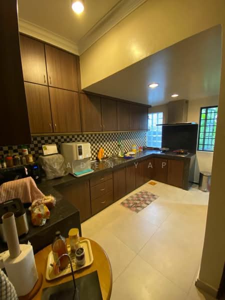 2.5-storey Terraced House for Sale in Bukit Antarabangsa (Ulu Kelang) - Jaden Yap - Kitchen - PropertyGuru.com.my