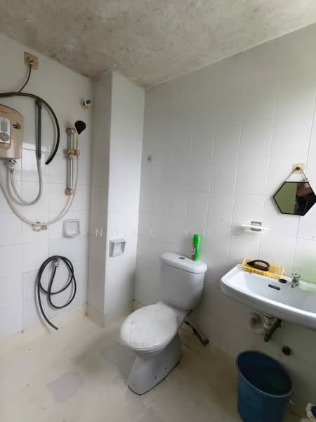 Condominium for Sale at Casa Tebrau @ Seri Palma - Daniel Yong - Bathroom - PropertyGuru.com.my