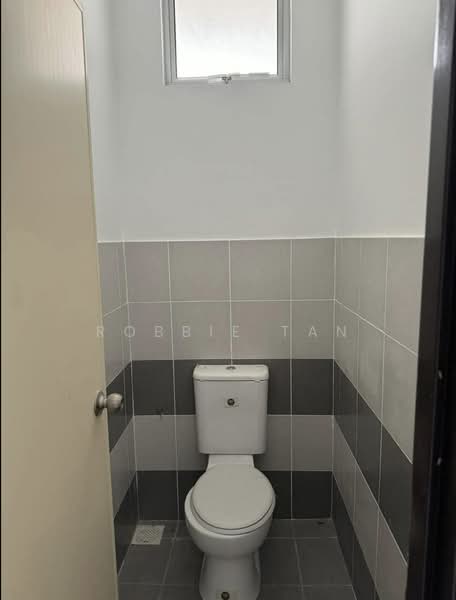 Nusa Bayu untuk Untuk Disewa - RM 1,500 /bulan, Mac 2026 - Bathroom - PropertyGuru.com.my