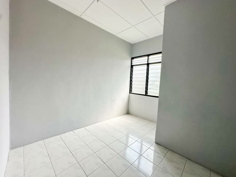 2-storey Terraced House for Sale in Taman Dahlia (Sepang) - Nurashekin . - Interior - PropertyGuru.com.my