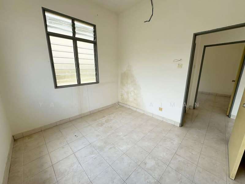 Semi-Detached House for Sale in Taman Dahlia (Sepang) - Yasmin Sulaiman - PropertyGuru.com.my