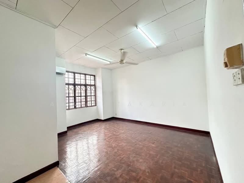 Seksyen 4 Bandar Baru Bangi untuk Untuk Dijual - RM 560,000, Mac 2026 - PropertyGuru.com.my