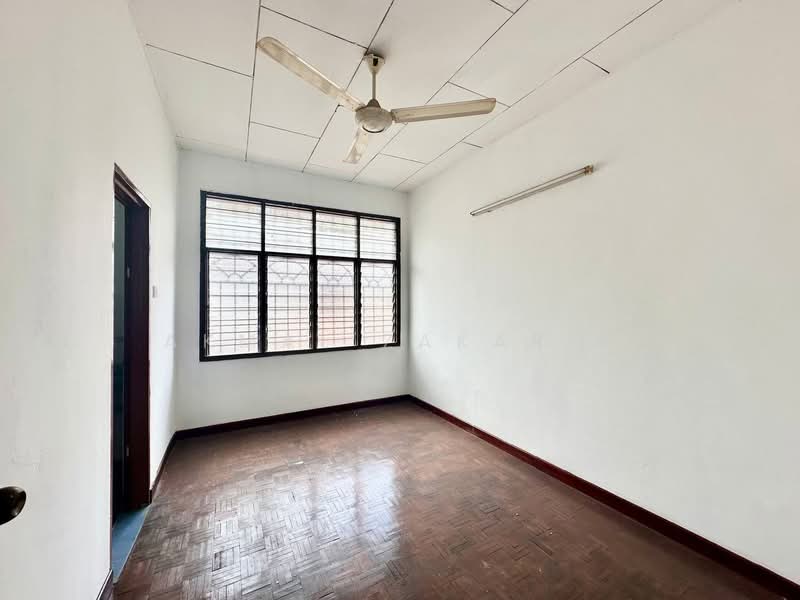 Seksyen 4 Bandar Baru Bangi untuk Untuk Dijual - RM 560,000, Mac 2026 - PropertyGuru.com.my