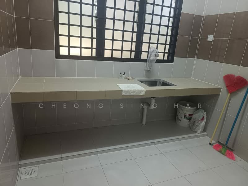 Taman Bunga Raya untuk Untuk Dijual - RM 368,000, Mac 2026 - Kitchen - PropertyGuru.com.my