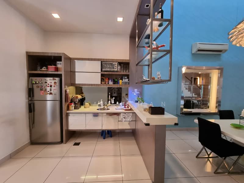 16 Sierra untuk Untuk Disewa - RM 4,500 /bulan, Mac 2026 - Kitchen - PropertyGuru.com.my