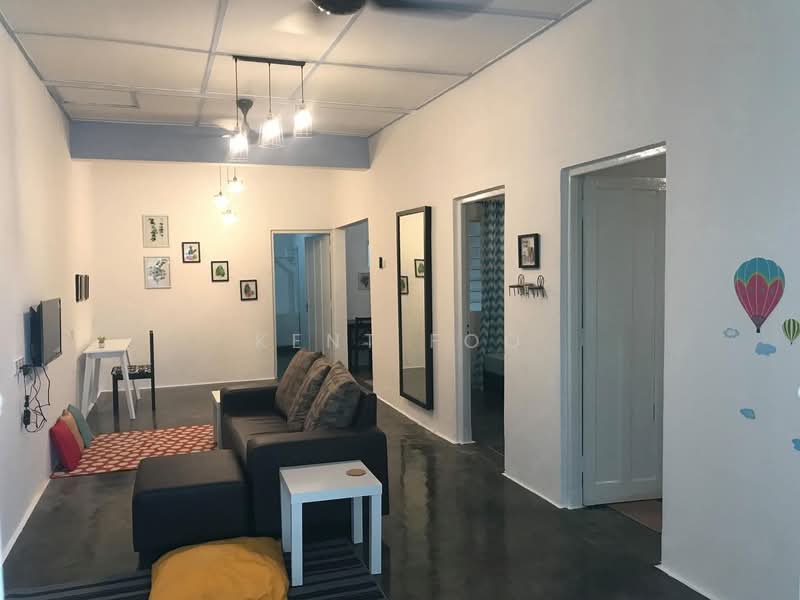 Taman Shatin Freehold Single Storey House untuk Untuk Dijual - RM 300,000, Mac 2026 - Living Room - PropertyGuru.com.my