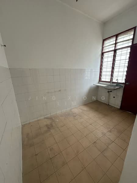 2-storey Terraced House for Sale in Saujana Puchong (Puchong) - Jing Xiong Lim - Kitchen - PropertyGuru.com.my
