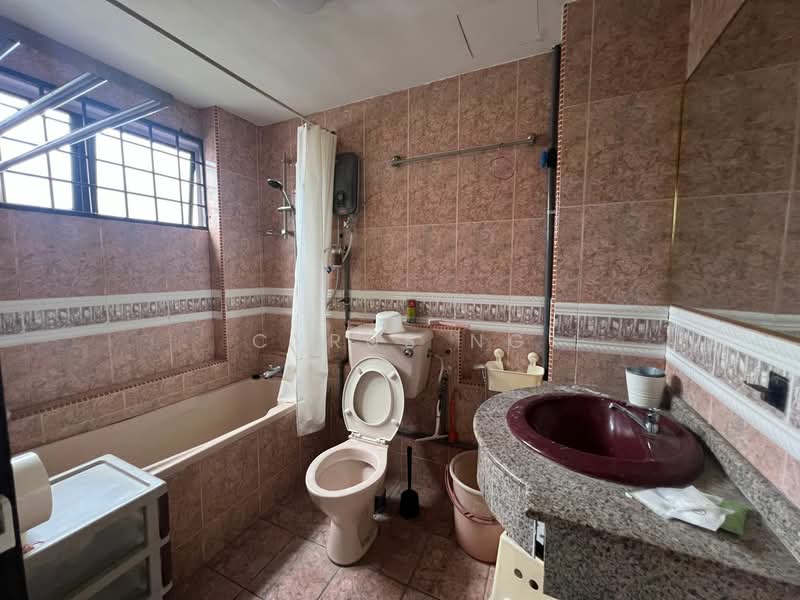 Apartment for Sale at Taman Lembah Maju 600 Apartment - Cyrus Ng - Bathroom - PropertyGuru.com.my