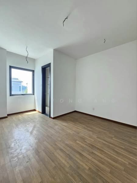 Semi-Detached House for Sale in Taman Molek (Johor Bahru) - Han Yong Ang - PropertyGuru.com.my