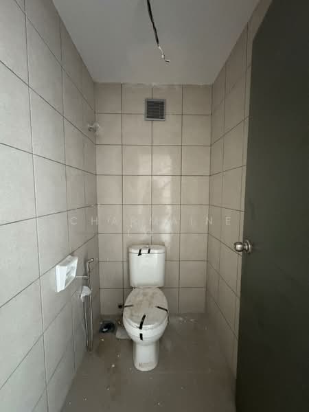 Factory for Rent in Taman Industri Balakong Jaya (Balakong) - Charmaine Loo - Bathroom - PropertyGuru.com.my
