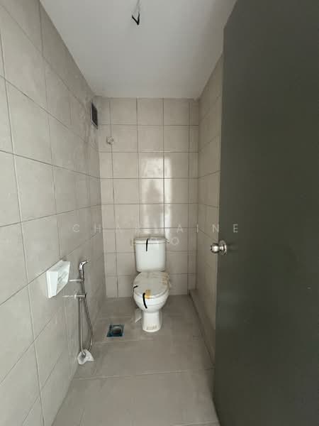 Factory for Rent in Taman Industri Balakong Jaya (Balakong) - Charmaine Loo - Bathroom - PropertyGuru.com.my