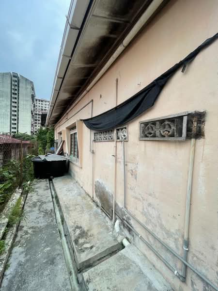 Untuk Dijual - lorong ikan emas 7 ampang